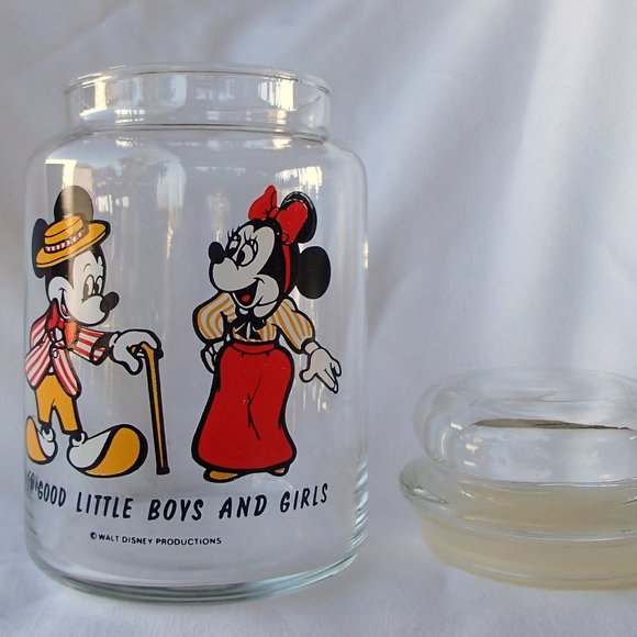 A Birds Eye View Of My Closet 🕊️ - Picture 12 of 14